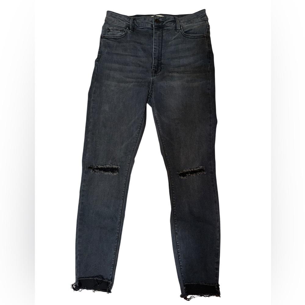 Black Distressed Women Skinny Jeans